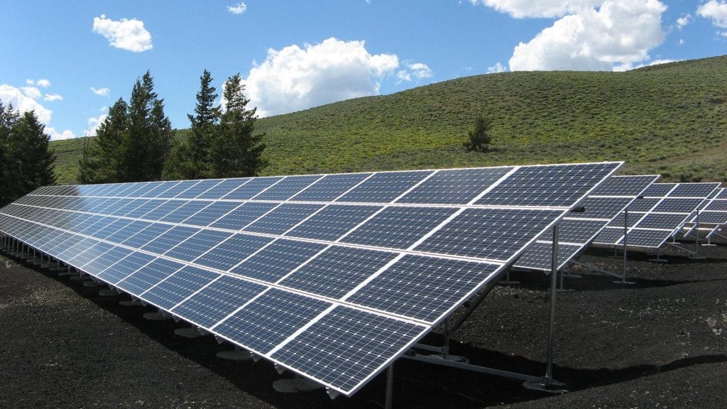 Menyambut Energi Solar Panel Dengan Aplikasi Manajemen Aset