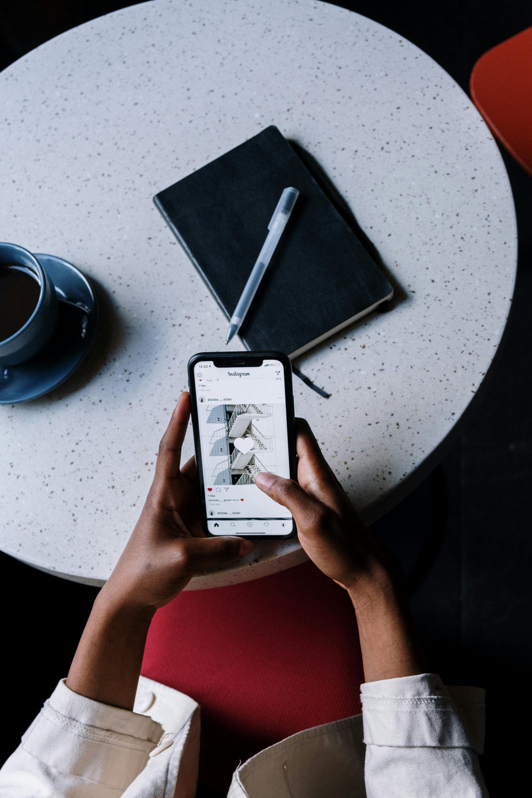 Dari Entertainment hingga Bisnis, Bagaimana Dampak Kemajuan Mobile Apps pada Budaya dan Kehidupan Manusia?