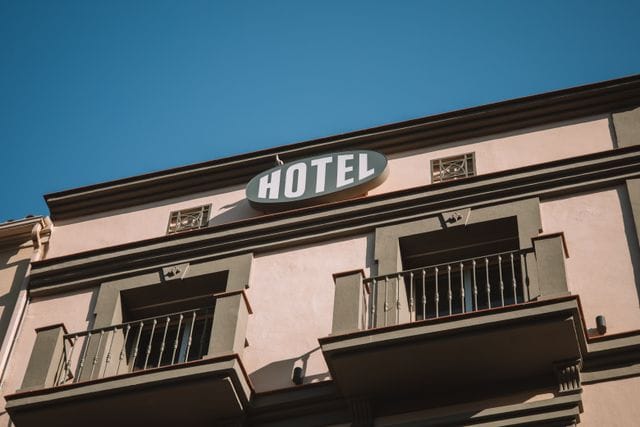 10 Fitur Wajib Website Hotel dengan Sistem Reservasi yang Sering Terlewat